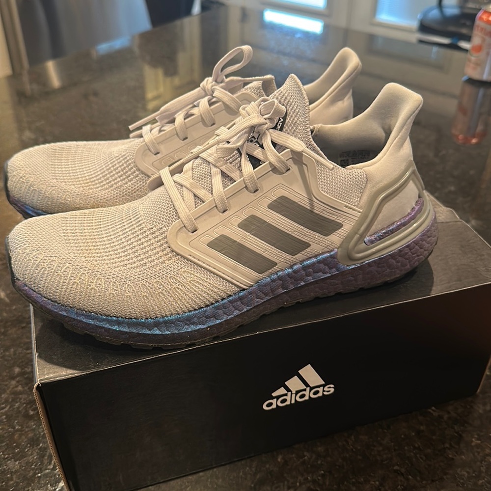 Adidas Men’s  Ultraboost 20 (8.5)